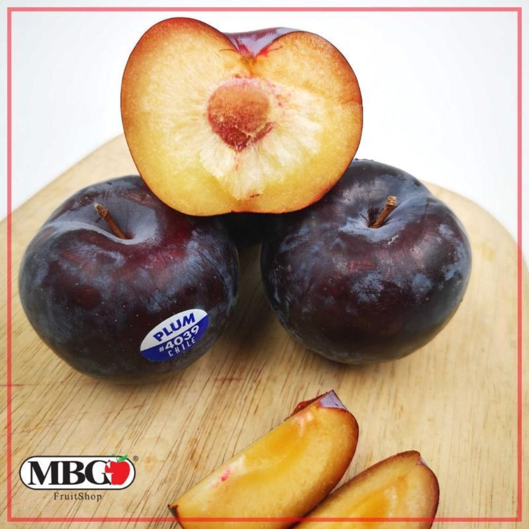 Imported Plums(500-600g) 6Pcs